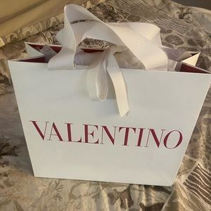 Valentino Shopping Bags 🌸